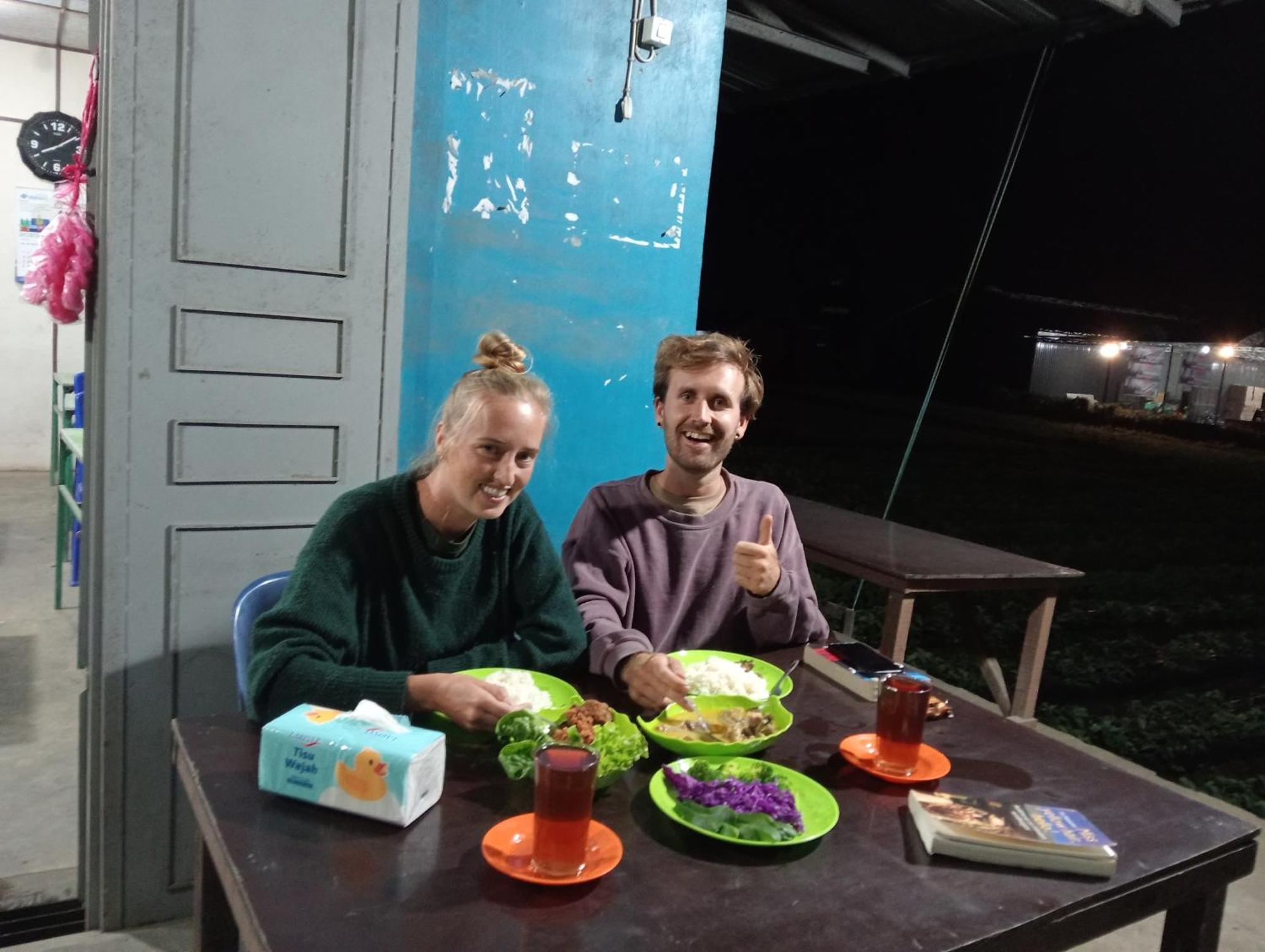 Vulkaan Homestay Берастагі Екстер'єр фото